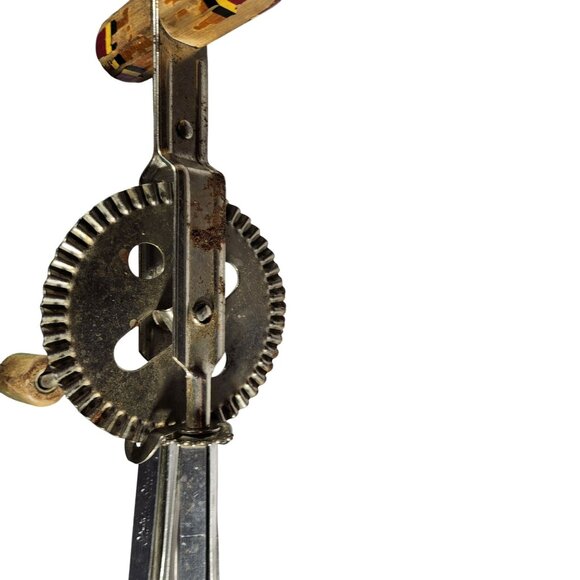 Vintage Ekco 9-Speed Hand Egg Beater With Wooden Handles & Stainless Steel Blade - Picture 2 of 7